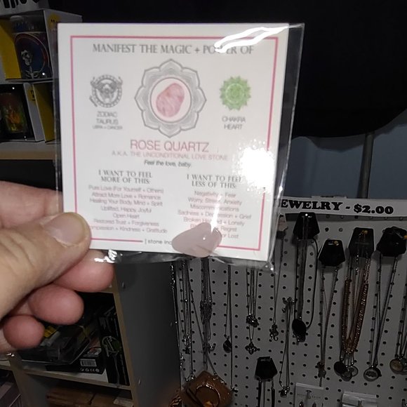 Crystal with Information Card - ROSE QUARTZ - THE UNCONDITIONAL LOVE STONE - Picture 1 of 1